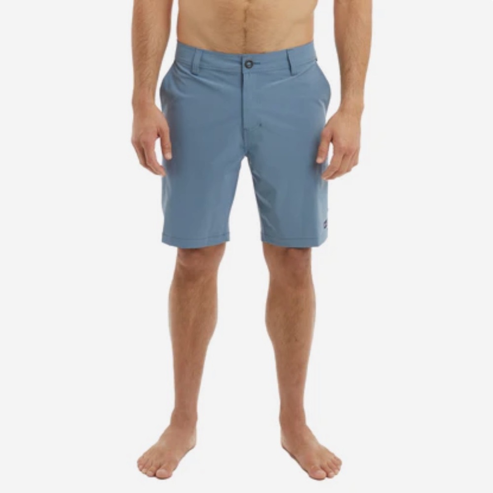 Pelagic Mako Deep Sea Hybrid Shorts - Size 30 - Picture 2 of 4